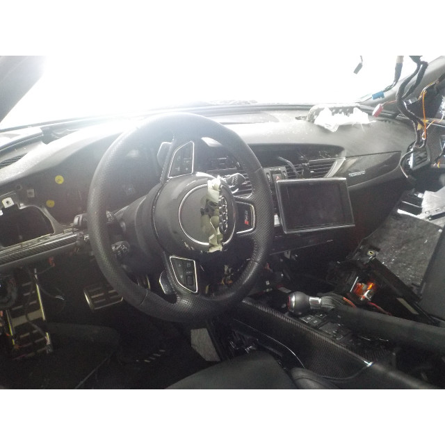 Rejilla de aire Audi RS 6 Avant (C7) (2013 - 2018) Combi 4.0 V8 TFSI 32V (CRDB(Euro 5))