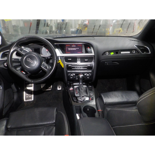 Eje de transmisión Audi S4 (B8) (2008 - 2015) Sedan 3.0 TFSI V6 24V (CGXC)