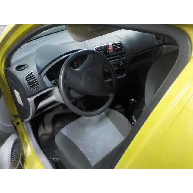 Faro trasero izquierdo exterior Kia Picanto (BA) (2004 - 2011) Hatchback 1.0 12V (G4HE)