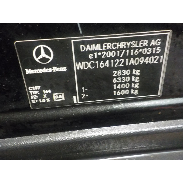 Eje de transmisión trasero izquierdo Mercedes-Benz ML II (164/4JG) (2005 - 2009) SUV 3.0 ML-320 CDI 4-Matic V6 24V (OM642.940)