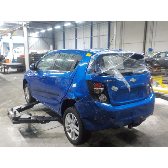 Faro derecho Daewoo/Chevrolet Aveo (2011 - 2015) Hatchback 1.4 16V (A14XER)
