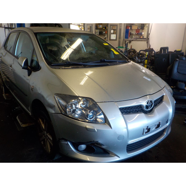 Resorte de presión de gas trasero Toyota Auris (E15) (2006 - 2012) Hatchback 2.2 D-CAT 16V (2AD-FHV(Euro 4))