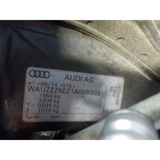 Retrovisor derecho eléctrico Audi A4 (B6) (2000 - 2005) Sedan 2.0 20V (ALT)