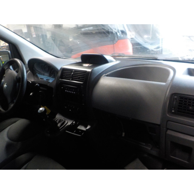 Airbag del volante Peugeot Expert (G9) (2008 - 2011) Van 2.0 HDi 120 (DW10UTED4(RHG))
