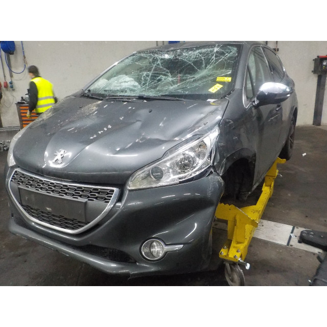 Mecanismo frontal del limpiaparabrisas Peugeot 208 I (CA/CC/CK/CL) (2012 - 2019) Hatchback 1.4 16V (EP3C(8FP))