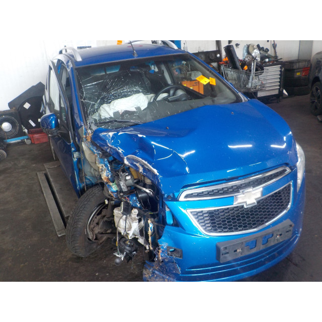 Motor de la bomba de dirección asistida Daewoo/Chevrolet Spark (M300) (2010 - 2015) Hatchback 1.0 16V Bifuel (LMT)