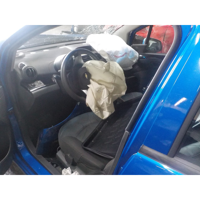 Portón trasero Daewoo/Chevrolet Spark (M300) (2010 - 2015) Hatchback 1.0 16V Bifuel (LMT)