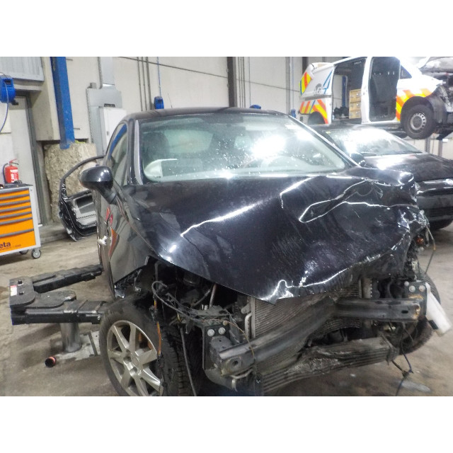 Mecanismo de elevalunas eléctrico de la ventana delantera derecha Seat Ibiza IV (6J5) (2010 - 2015) Hatchback 5-drs 1.2 TDI Ecomotive (CFWA)