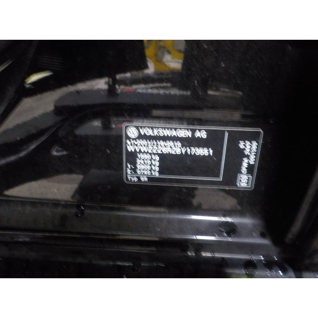 Retrovisor derecho eléctrico Volkswagen Polo V (6R) (2009 - 2014) Hatchback 1.2 TDI 12V BlueMotion (CFWA(Euro 5))