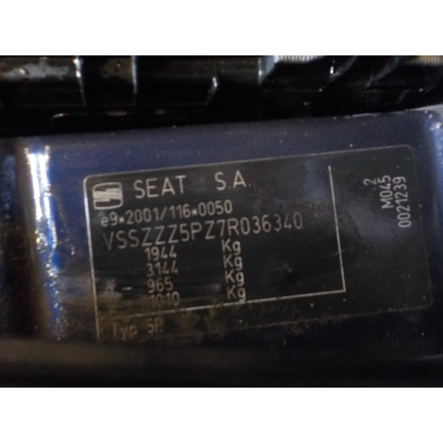 Lado derecho del parabrisas Seat Toledo (5P2) (2004 - 2009) MPV 1.6 (BSE)