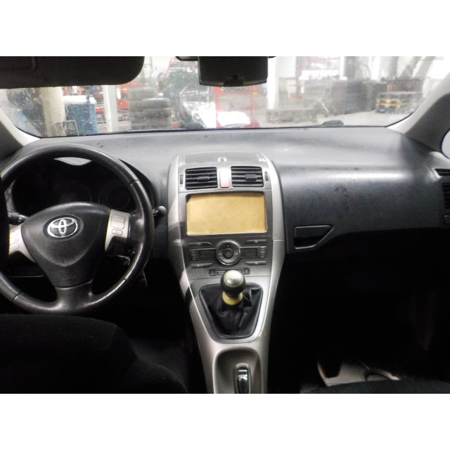 Cuerpo del acelerador Toyota Auris (E15) (2007 - 2012) Hatchback 1.6 Dual VVT-i 16V (1ZRFE)