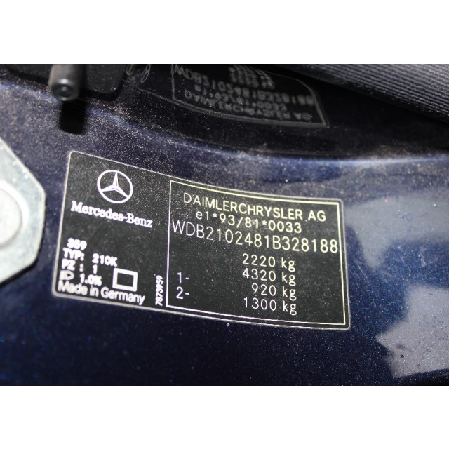Retrovisor izquierdo eléctrico Mercedes-Benz E Combi (S210) (2000 - 2003) Combi 2.0 E-200K 16V (M111.957)