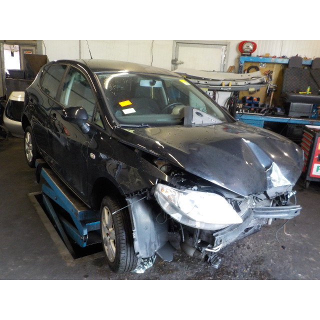 Control de la radio Seat Ibiza IV (6J5) (2010 - 2015) Hatchback 5-drs 1.2 TDI Ecomotive (CFWA)