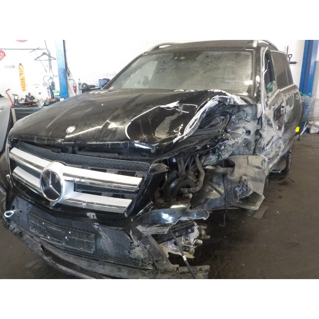 Muelle neumático Mercedes-Benz GL (X166) (2012 - 2015) SUV 4.7 GL 550 BlueEFFICIENCY V8 32V 4-Matic (M278.928(Euro 5))