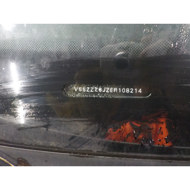 Mecanismo de elevalunas eléctrico de la ventana trasera derecha Seat Ibiza ST (6J8) (2012 - 2015) Combi 1.2 TSI (CBZA)