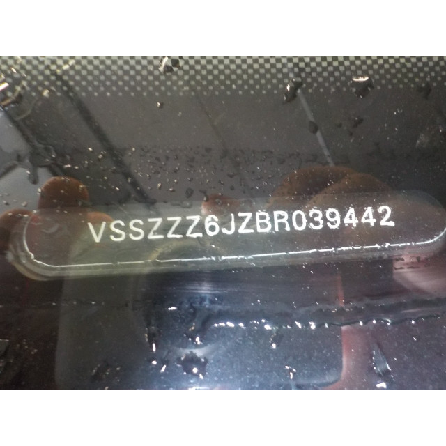 Eje de transmisión delantero izquierdo Seat Ibiza ST (6J8) (2010 - 2015) Combi 1.2 TDI Ecomotive (CFWA)