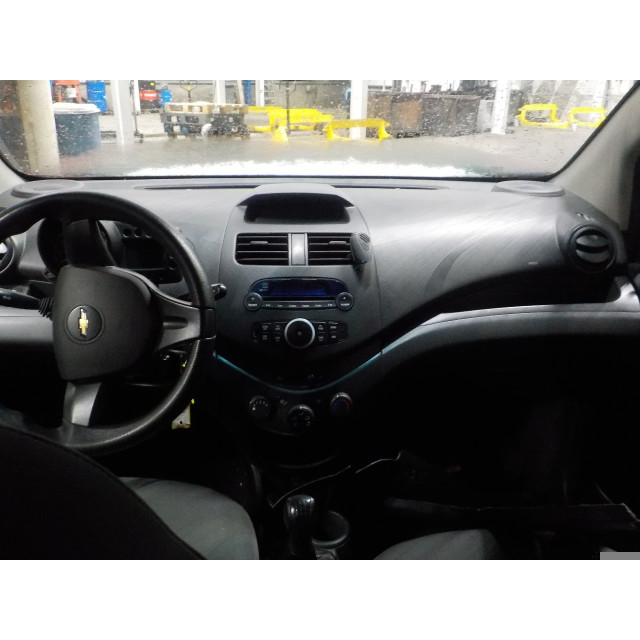 Cinturón de seguridad delantero derecho Daewoo/Chevrolet Spark (2010 - 2015) (M300) Hatchback 1.0 16V Bifuel (LMT)