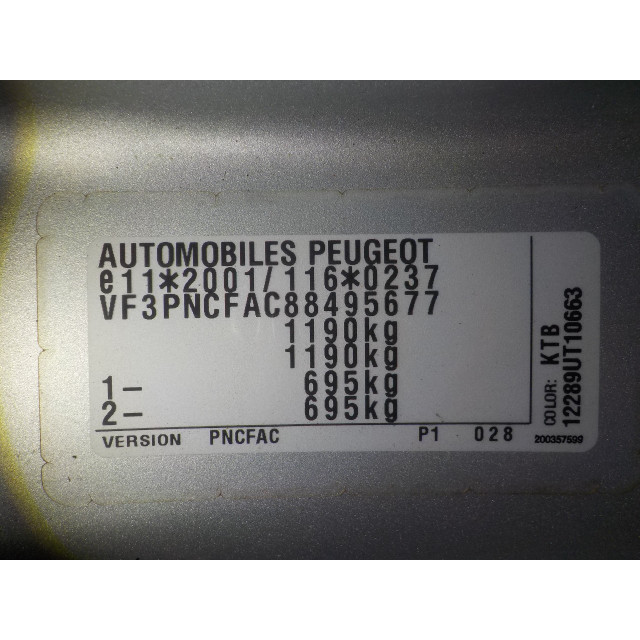 Retrovisor derecho Peugeot 107 (2005 - 2014) Hatchback 1.0 12V (384F(1KR))