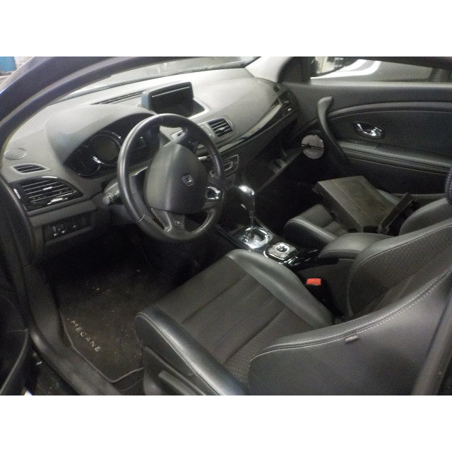 Panel de mando multimedia Renault Megane III Coupe (DZ) (2013 - 2016) Hatchback 3-drs 1.2 16V TCE 130 Start & Stop (H5F-405(H5F-E4))