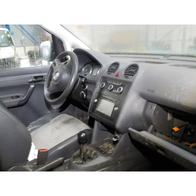 Bomba aspiradora Volkswagen Caddy III (2KA/2KH/2CA/2CH) (2010 - 2015) Van 1.6 TDI 16V (CAYD)