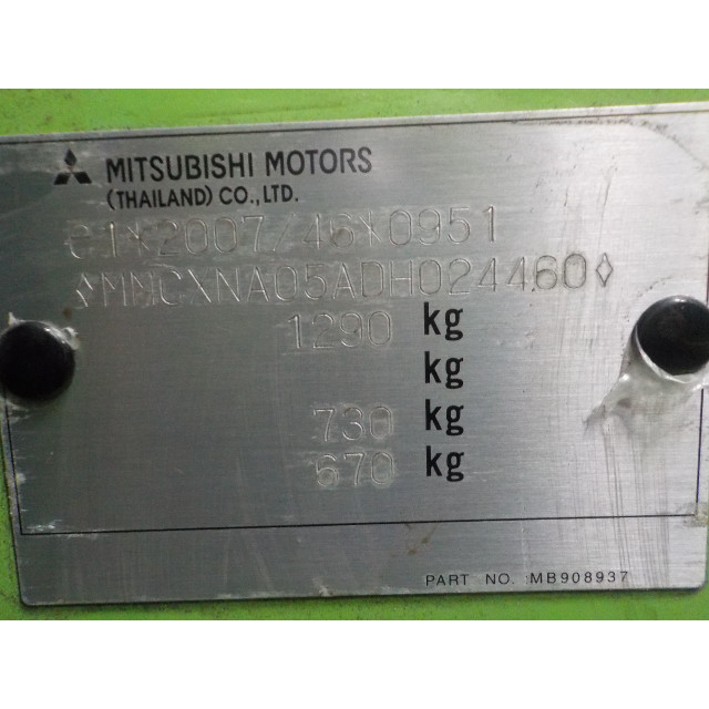 Caja de cambios manual Mitsubishi Space Star (A0) (2012 - actualidad) Space Star Hatchback 1.0 12V Mivec AS&G (3A90)