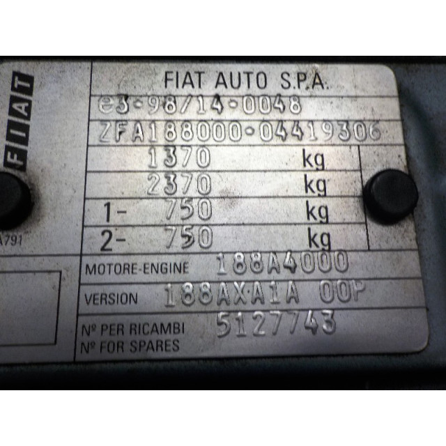Faro derecho trasero de la carrocería Fiat Punto II (188) (1999 - 2012) Hatchback 1.2 60 S (188.A.4000)