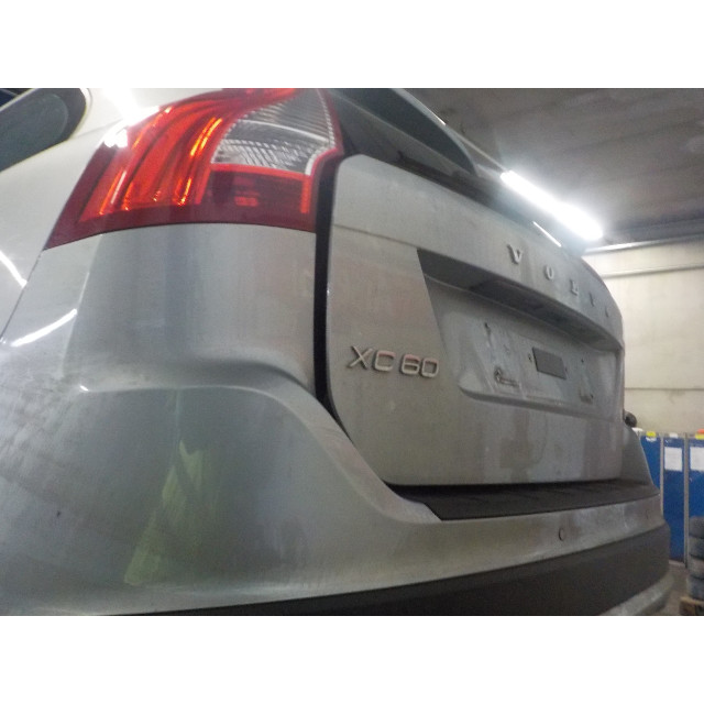 Pantalla multifuncional Volvo XC60 I (DZ) (2010 - 2014) 2.0 DRIVe 20V (D5204T2)