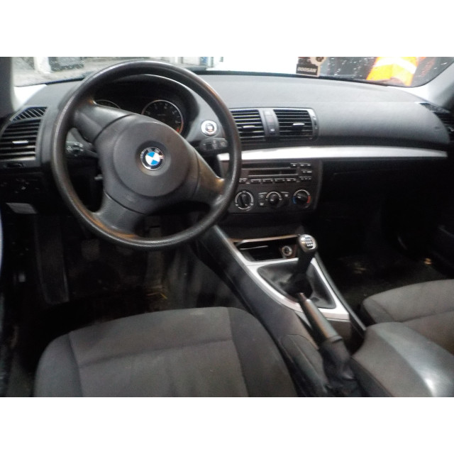 Mecanismo de elevalunas eléctrico de la ventana delantera derecha BMW 1 serie (E87/87N) (2004 - 2011) Hatchback 5-drs 116i 1.6 16V (N45-B16A)