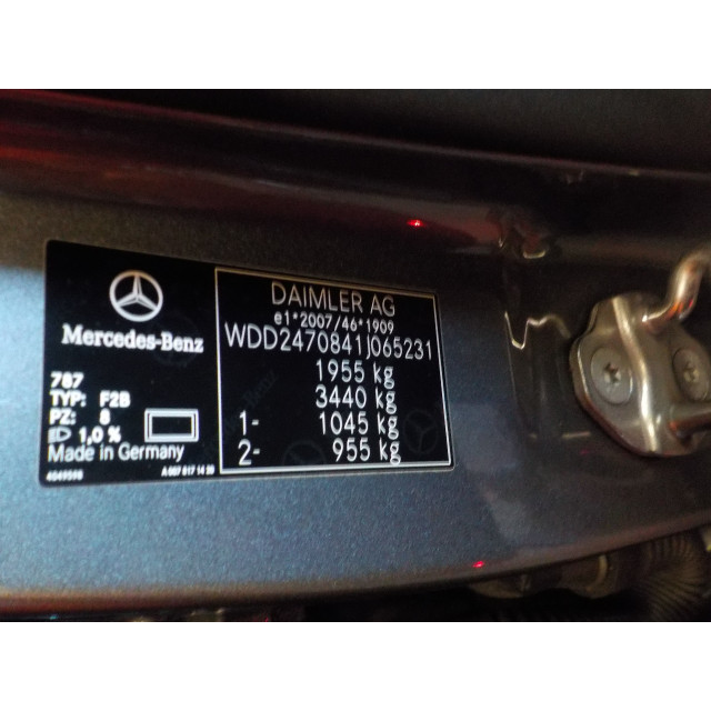 Mecanismo de cierre central eléctrico del bloqueo de la puerta delantera derecha Mercedes-Benz B (W247) (2018 - 2025) Hatchback 1.3 B-180 Turbo 16V (M282.914)