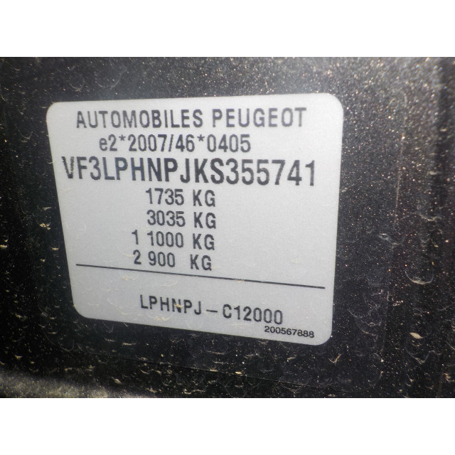 Portón trasero Peugeot 308 (L3/L8/LB/LH/LP) (2013 - 2021) Hatchback 5-drs 1.2 12V e-THP PureTech 110 (EB2ADT(HNP))