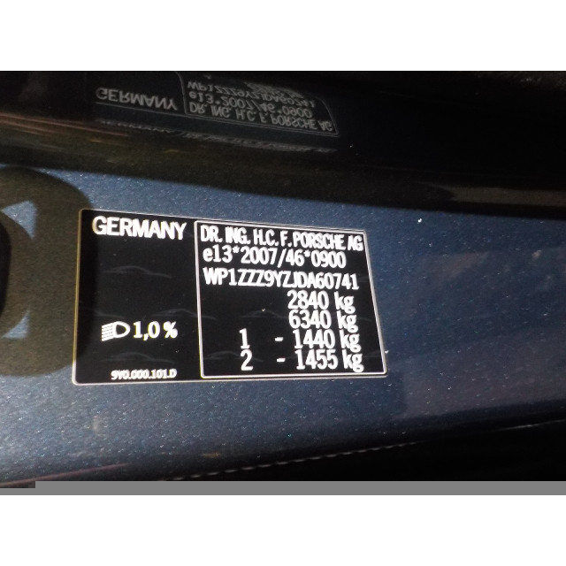 Mecanismo de cierre central eléctrico del bloqueo de la puerta trasera izquierda Porsche Cayenne III (9YA) (2017 - actualidad) SUV 2.9 Biturbo V6 24V S (MDC.AB)