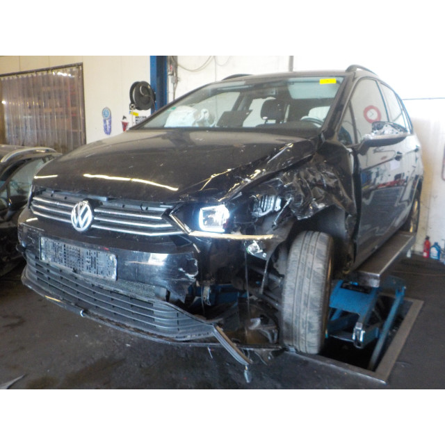 Mecanismo de cierre central eléctrico del bloqueo de la puerta trasera derecha Volkswagen Golf Sportsvan (AUVS) (2014 - 2021) MPV 1.6 TDI BlueMotion 16V (CXXB)