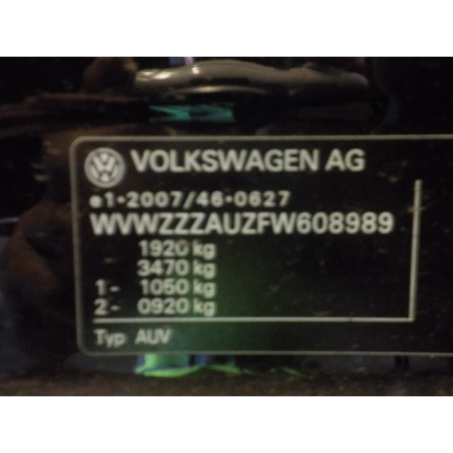 Motor del elevalunas delantero derecho Volkswagen Golf Sportsvan (AUVS) (2014 - 2021) MPV 1.6 TDI BlueMotion 16V (CXXB)