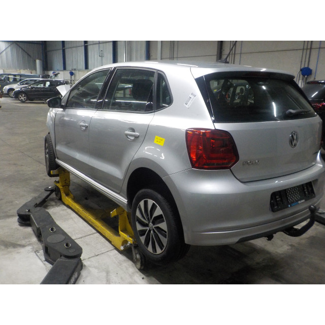 Eje de transmisión delantero derecho Volkswagen Polo V (6R) (2014 - 2017) Hatchback 1.4 TDI (CUSA(Euro 6))