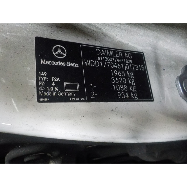 Amortiguador trasero derecho Mercedes-Benz A (177.0) (2018 - 2025) Hatchback 2.0 A-250 Turbo 16V (M260.920)