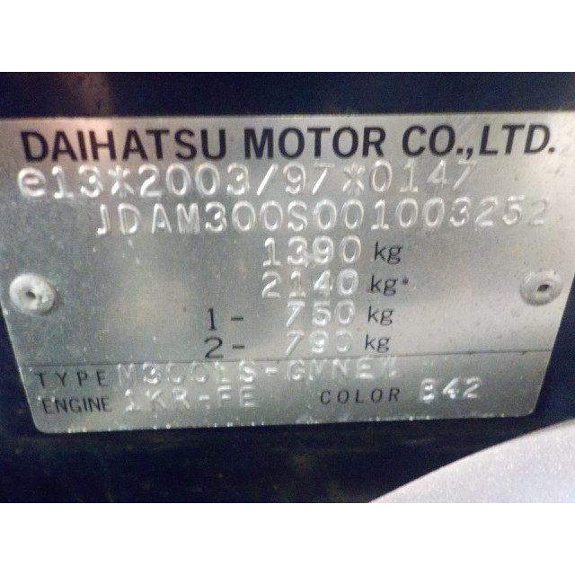 Faro derecho trasero de la carrocería Daihatsu Sirion 2 (M3) (2005 - 2013) Hatchback 1.0 12V DVVT (1KR-FE)