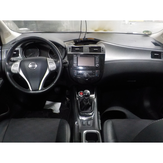 Cinturón de seguridad delantero izquierdo Nissan/Datsun Pulsar (C13) (2013 - actualidad) Hatchback 1.6 GT DiG-T 16V (MR16DDT(Euro 5))