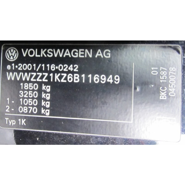 Resorte de presión de gas trasero Volkswagen Golf V (1K1) (2003 - 2006) Hatchback 1.9 TDI (BKC)