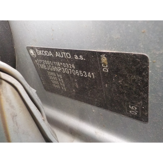 Radiador del aire acondicionado Skoda Superb Combi (3V5) (2015 - actualidad) Combi 1.6 TDI (DCXA)