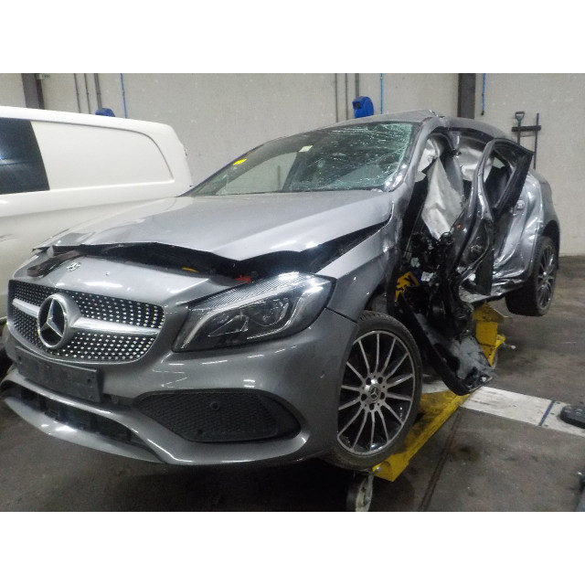 Motor de arranque Mercedes-Benz A (W176) (2012 - 2018) Hatchback 1.6 A-180 16V (M270.910)