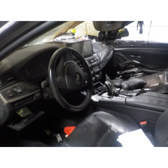 Mecanismo de elevalunas eléctrico de la ventana trasera izquierda BMW 5 serie (F10) (2010 - 2011) Sedan 530d 24V (N57-D30A)