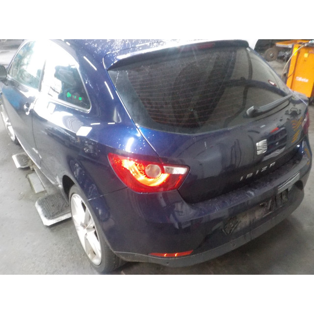 Volante Seat Ibiza IV SC (6J1) (2008 - 2015) Hatchback 3-drs 1.4 16V (BXW)