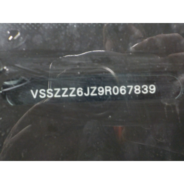 Volante Seat Ibiza IV SC (6J1) (2008 - 2015) Hatchback 3-drs 1.4 16V (BXW)