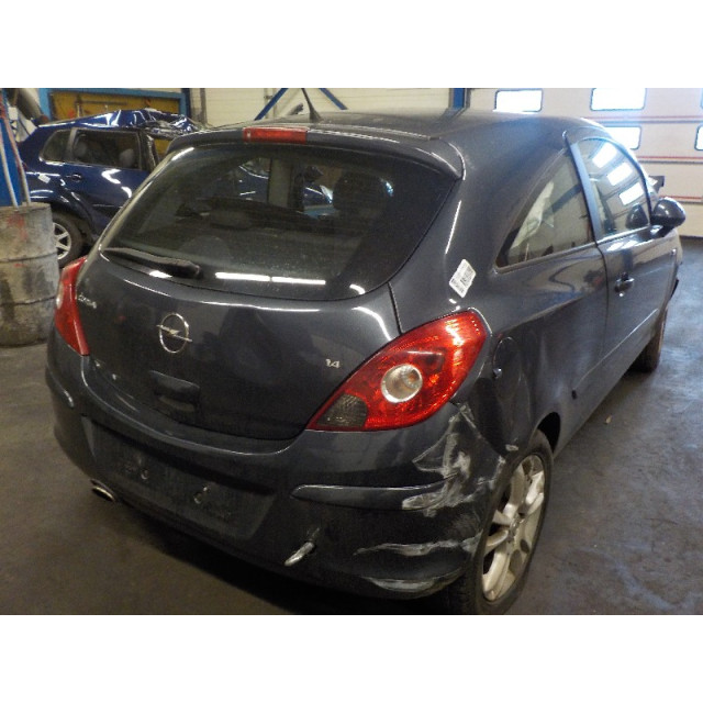 Inyector del carril Opel Corsa D (2006 - actualidad) Hatchback 1.4 16V Twinport (Z14XEP)