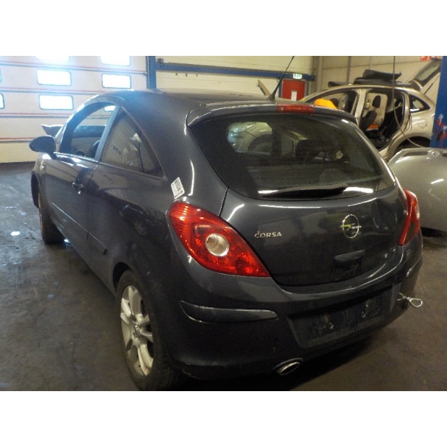 Inyector del carril Opel Corsa D (2006 - actualidad) Hatchback 1.4 16V Twinport (Z14XEP)