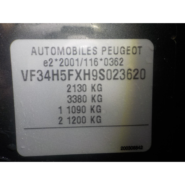 Mecanismo de cierre central eléctrico del bloqueo de la puerta trasera derecha Peugeot 308 SW (4E/H) (2007 - 2014) Combi 5-drs 1.6 16V THP 150 (EP6DT(5FX))