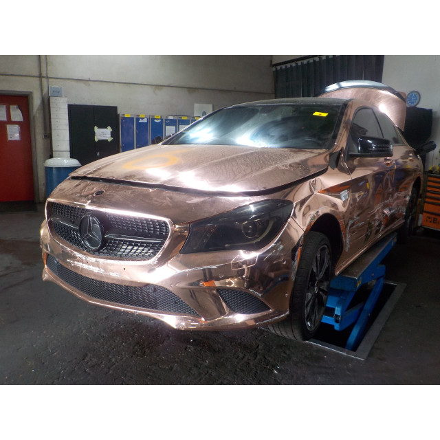 Espejo interior Mercedes-Benz CLA (117.3) (2013 - 2019) Sedan 1.6 CLA-200 16V (M270.910)