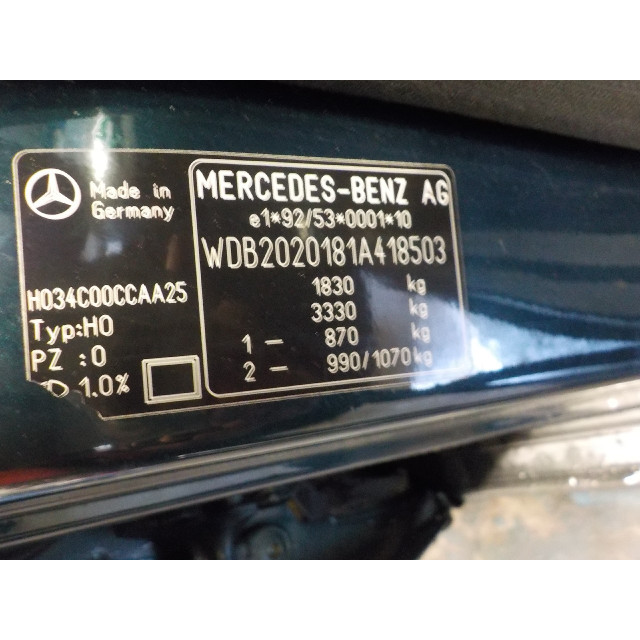 Faro derecho trasero de la carrocería Mercedes-Benz C (W202) (1993 - 2000) Sedan 1.8 C-180 16V (M111.920)