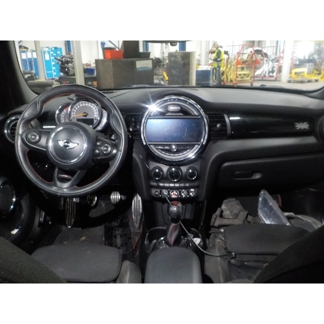 Head up display Mini Mini (F55) (2013 - actualidad) Hatchback 5-drs 1.5 12V Cooper (B38A15A)