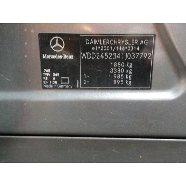 Lado derecho del parabrisas Mercedes-Benz B (W245/242) (2005 - 2011) Hatchback 2.0 B-200 16V Turbo (M266.980)